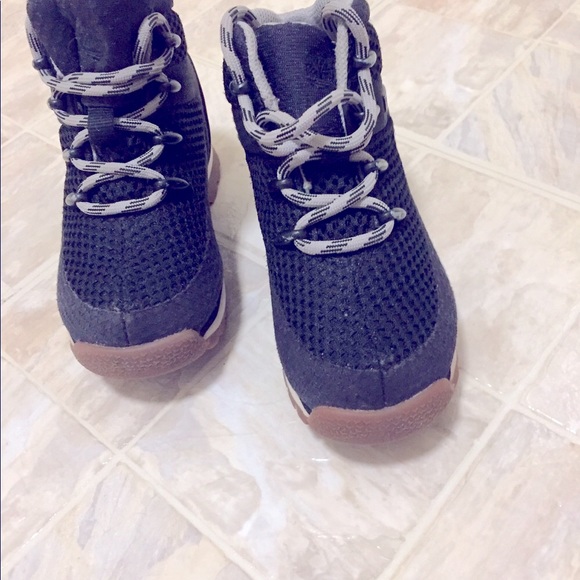 Timberlands - Picture 2 of 3